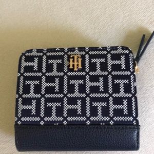Tommy Hilfiger wallet